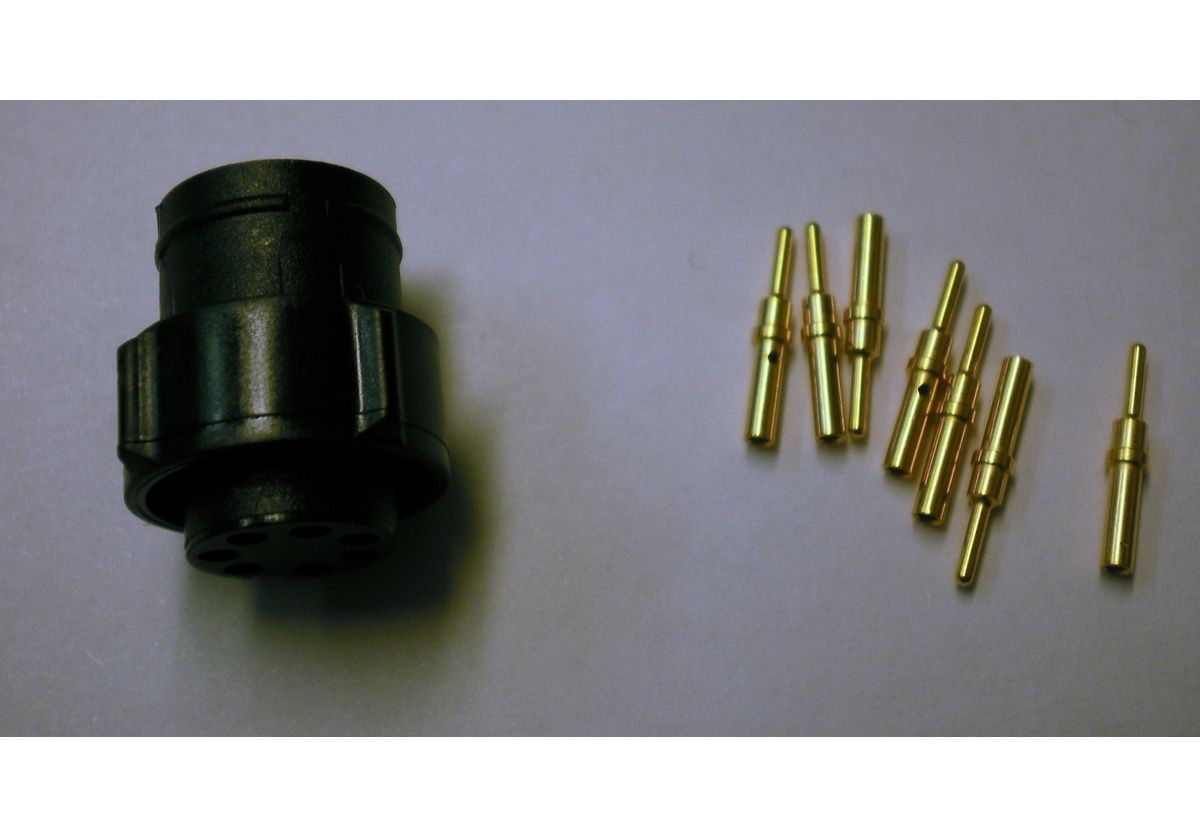 Dustproof 7-pin Plug Kit - In-Gauge Ltd Dapol Spares & Repairs