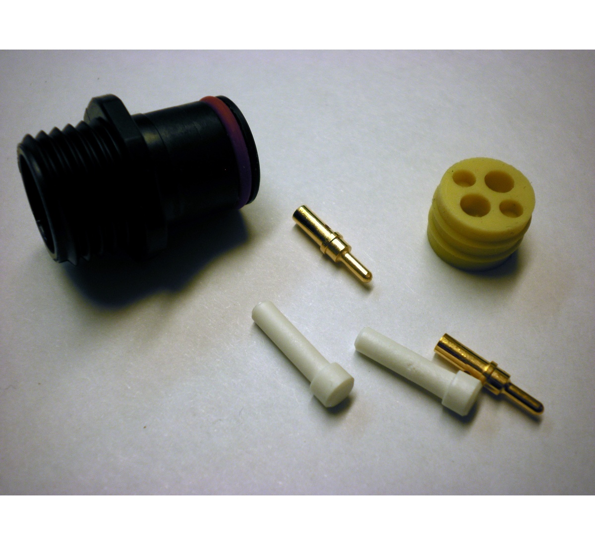 Waterproof 2-pin Plug Kit - In-Gauge Ltd Dapol Spares & Repairs