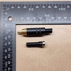 RCA (Phono) Audio / Video Connector Black (1 Contact, Plug, Gold Plated Contacts, Metal Body)